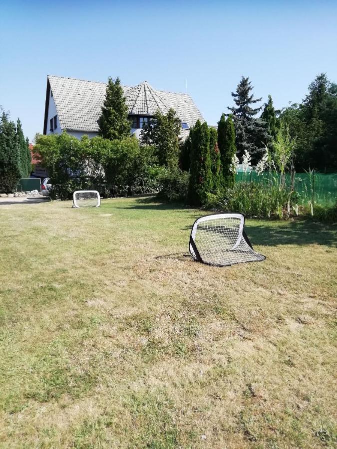 Sunfish Apartman Balatonszarszo Exterior foto